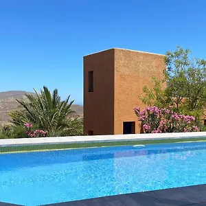 https://villa-el-risco-colorado-cabo-de-gata.es-andalucia.com